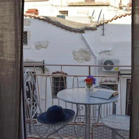 Casetta Nel Centro Storico Mattinata